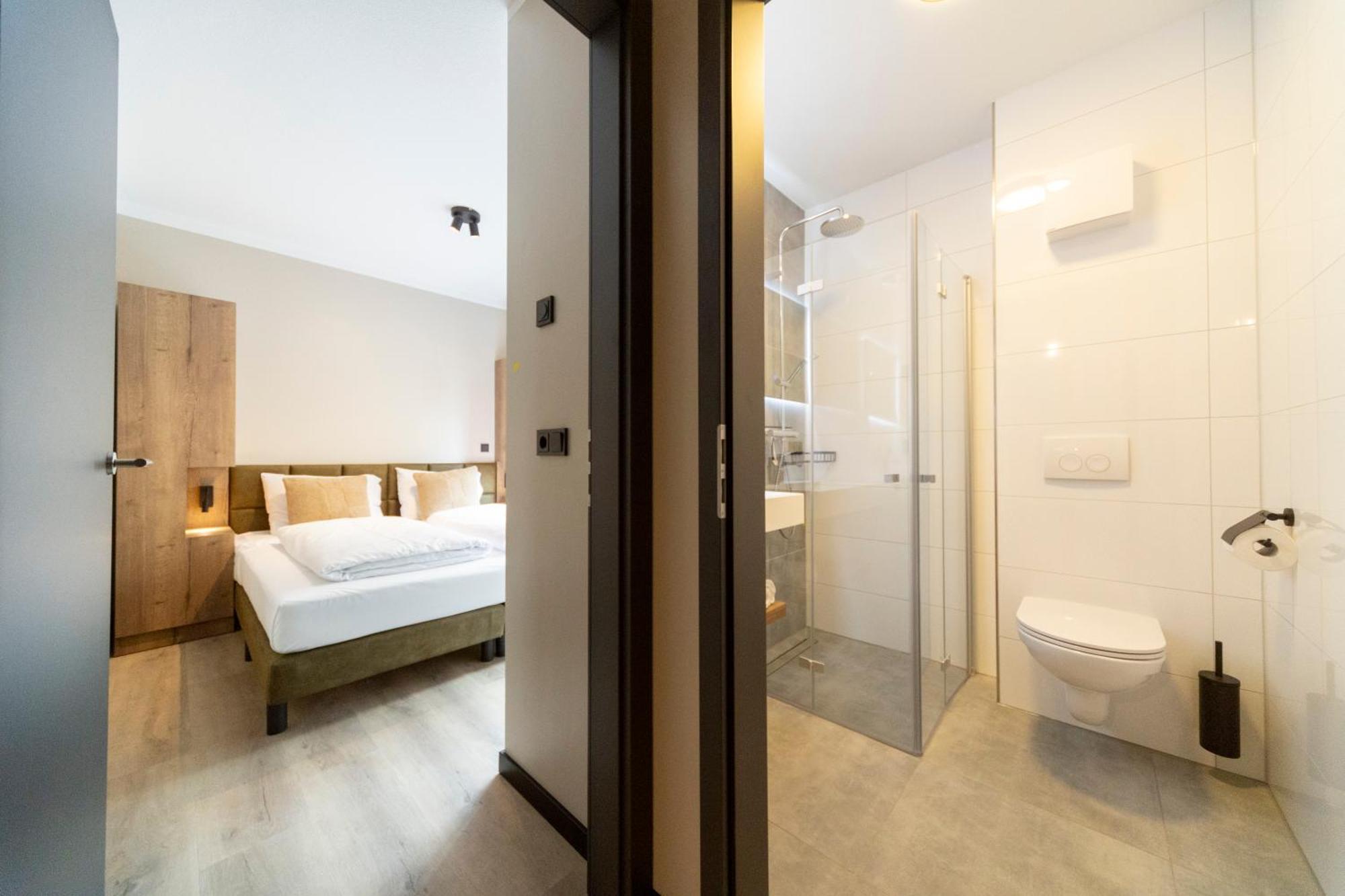 Three-Bedroom Apartment sauna