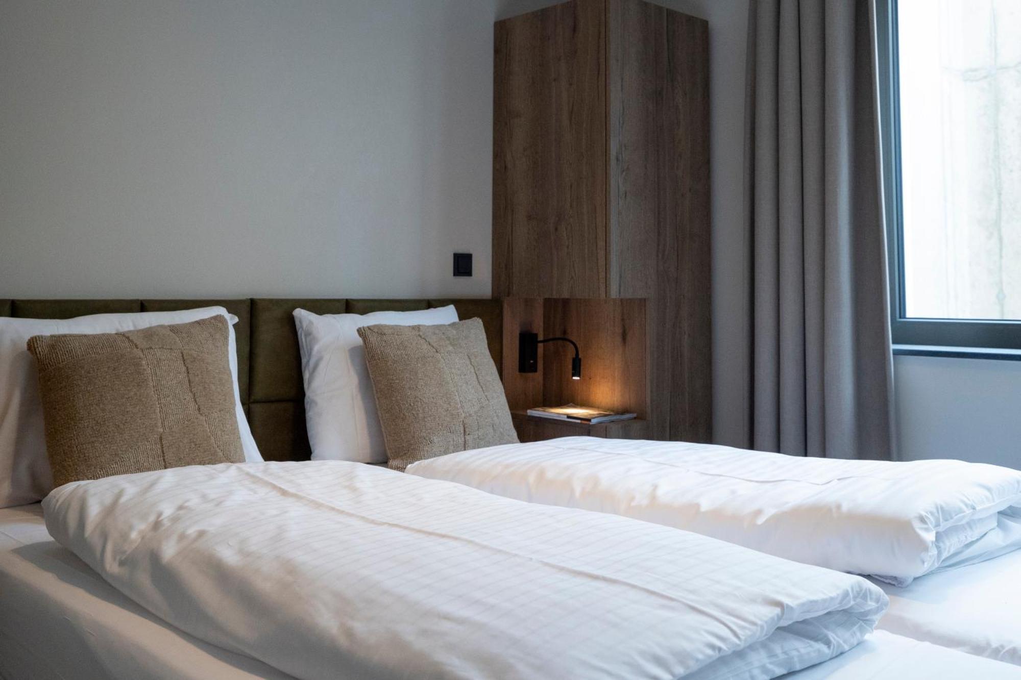 Three-Bedroom Apartment sauna