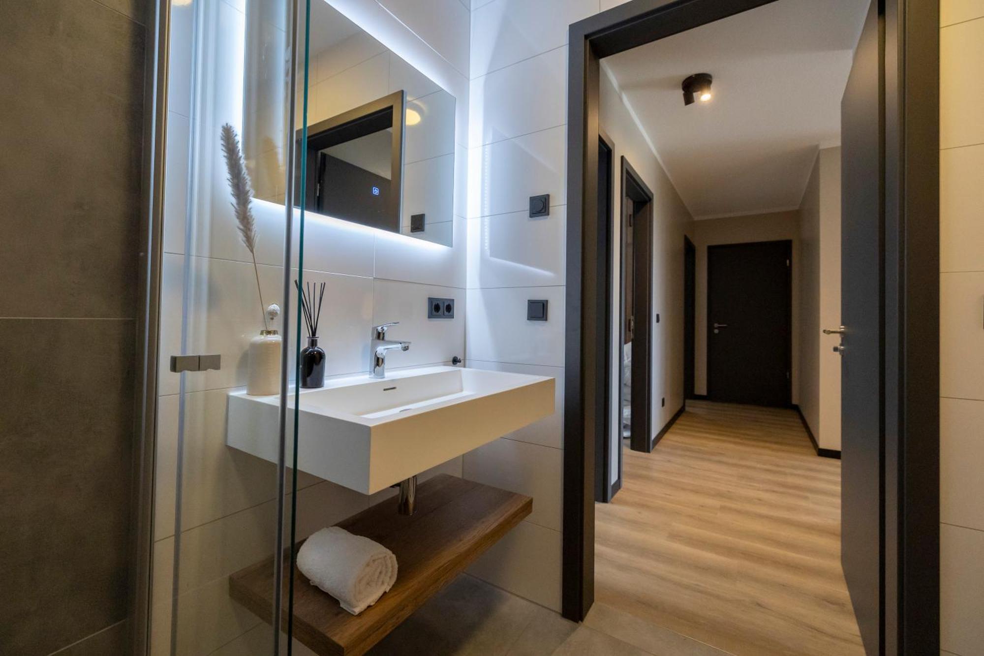 Three-Bedroom Apartment sauna